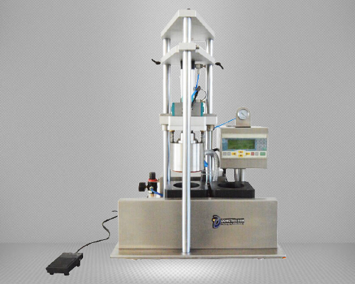 半封閉式蜂蜜雙頭半自動(dòng)真空旋蓋機(jī) 半封閉式蜂蜜雙頭半自動(dòng)真空旋蓋機(jī)